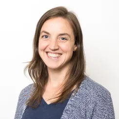 Headshot of Aly Fassett-Carman